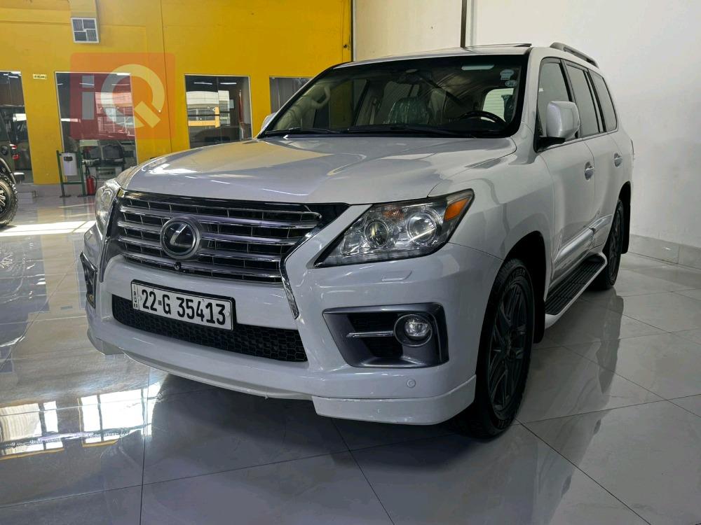 Lexus LX